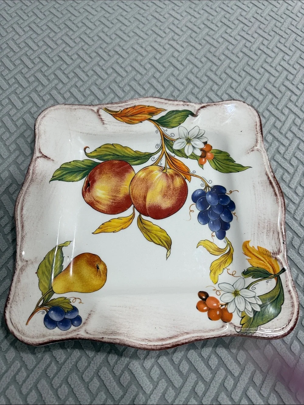 Sur La Table Frutta Square 9